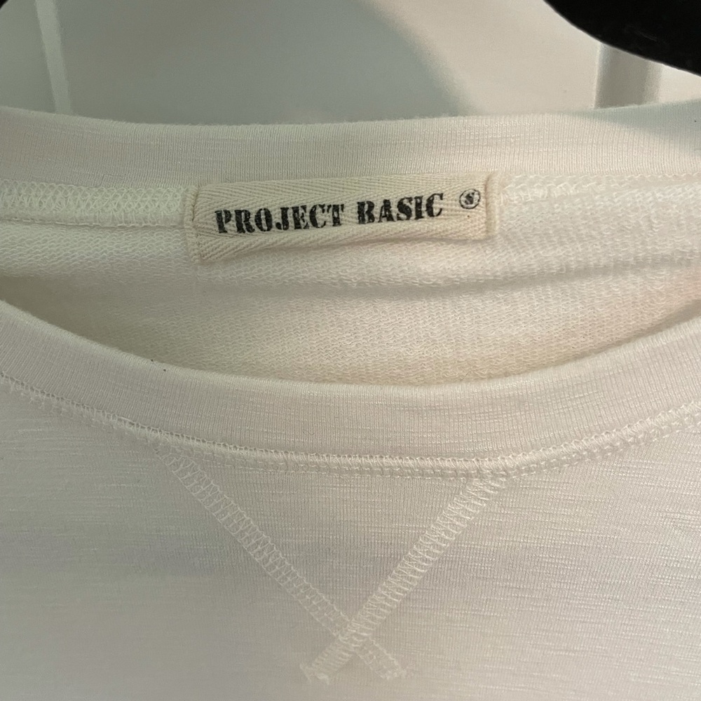 Project Basic White Crop Top - Picture 2 of 3